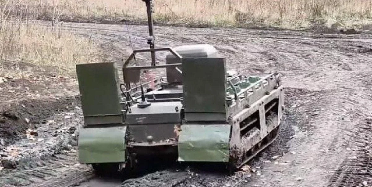 Nga - Ukraine lột xác dàn robot thành sát thủ chiến trường - Hình 2