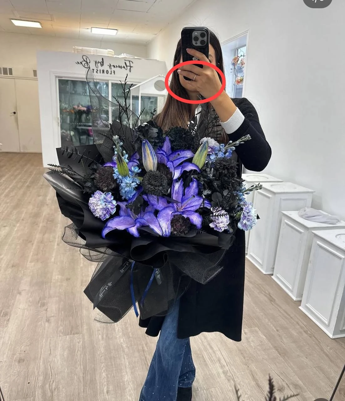 Câu trả lời cho tin đồn Phạm Hương trục trặc với chồng đại gia ở Mỹ - Hình 1