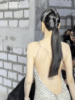 Đã tìm ra mỹ nhân soán ngôi trắng như Ngọc Trinh: Da phát sáng, bóng lưng mới kinh ngạc - Hình 2