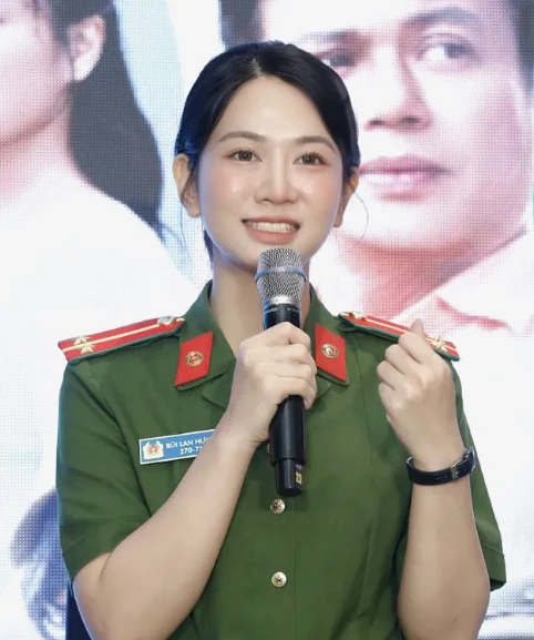 Lê Bống được mời đóng phim Trung Quốc, xứ tỷ dân phát sốt, xóa sổ Triệu Lệ Dĩnh? - Hình 6