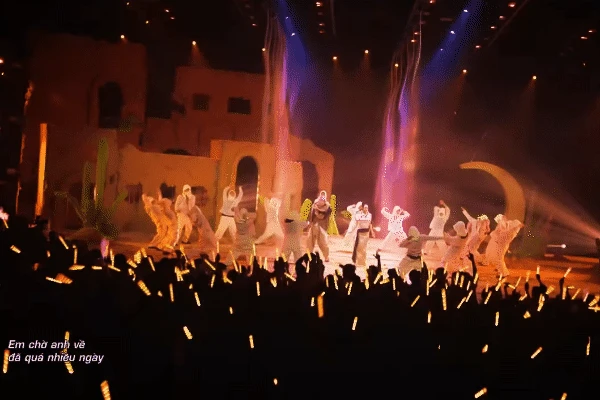 Một mình AMEE out trình 18 Anh Trai, hot thế này mà cứ bị nhốt tầng hầm - Hình 3