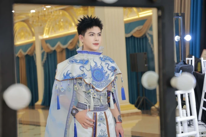 Diễn viên Lâm Thái: Lên mạng nói đạo lý lại đi trộm túi của hoa hậu Mexico - Hình 7