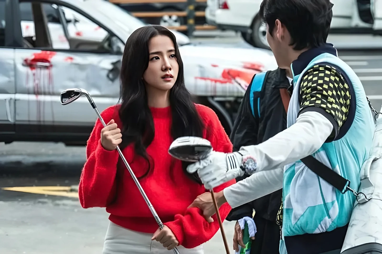 Jisoo diễn sợ hãi ra nét hài, fan nước nhà phản ứng dữ dội, chỉ nên làm ca sĩ? - Hình 7