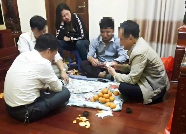 Vụ việc động trời ở Bắc Ninh: Xác minh hình ảnh lãnh đạo nhúng chàm đỏ đen? - Hình 1