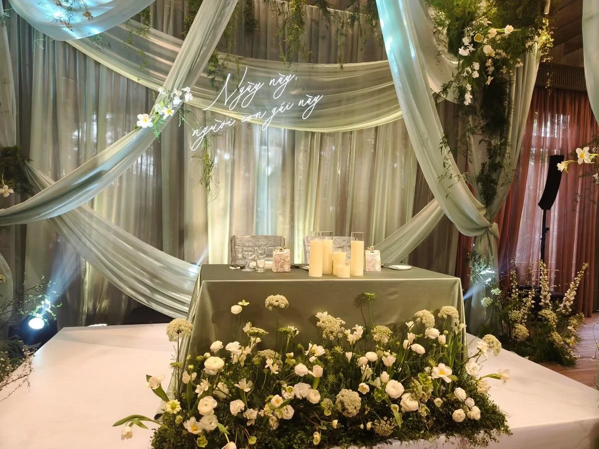 Lễ thành đôi Vũ Cát Tường và bạn gái: Bố ruột nói điều sốc trước khi con lấy vợ! - Hình 2