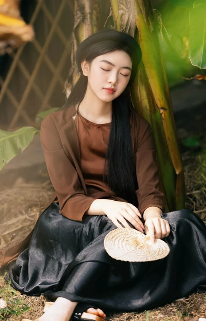 Lọ Lem tung shoot hình xuyên không về nhà quê, CĐM nhận xét khó giấu 1 điểm? - Hình 3