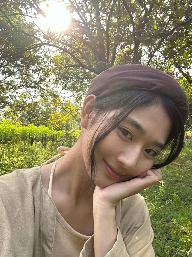 Syni Trang: Nữ chính phim Đèn âm hồn, nhan sắc bất bại, hệt như copy cả showbiz - Hình 8