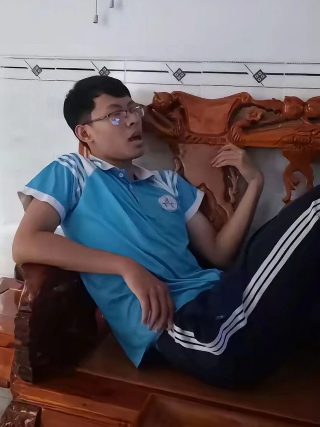 HURRYKNG trà trộn vào livestream của K-ICM, hành động gây họa, lộ giả tạo? - Hình 8