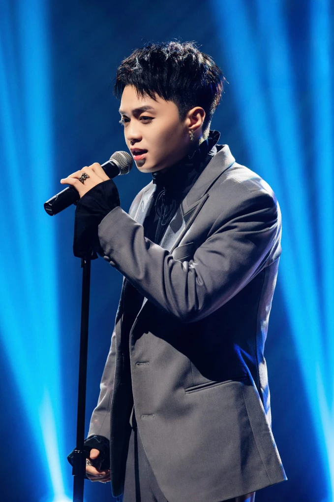 Negav disappeared from a show, suspected of being overtaken by rapper BI, Quang Hung? - Photo 6
