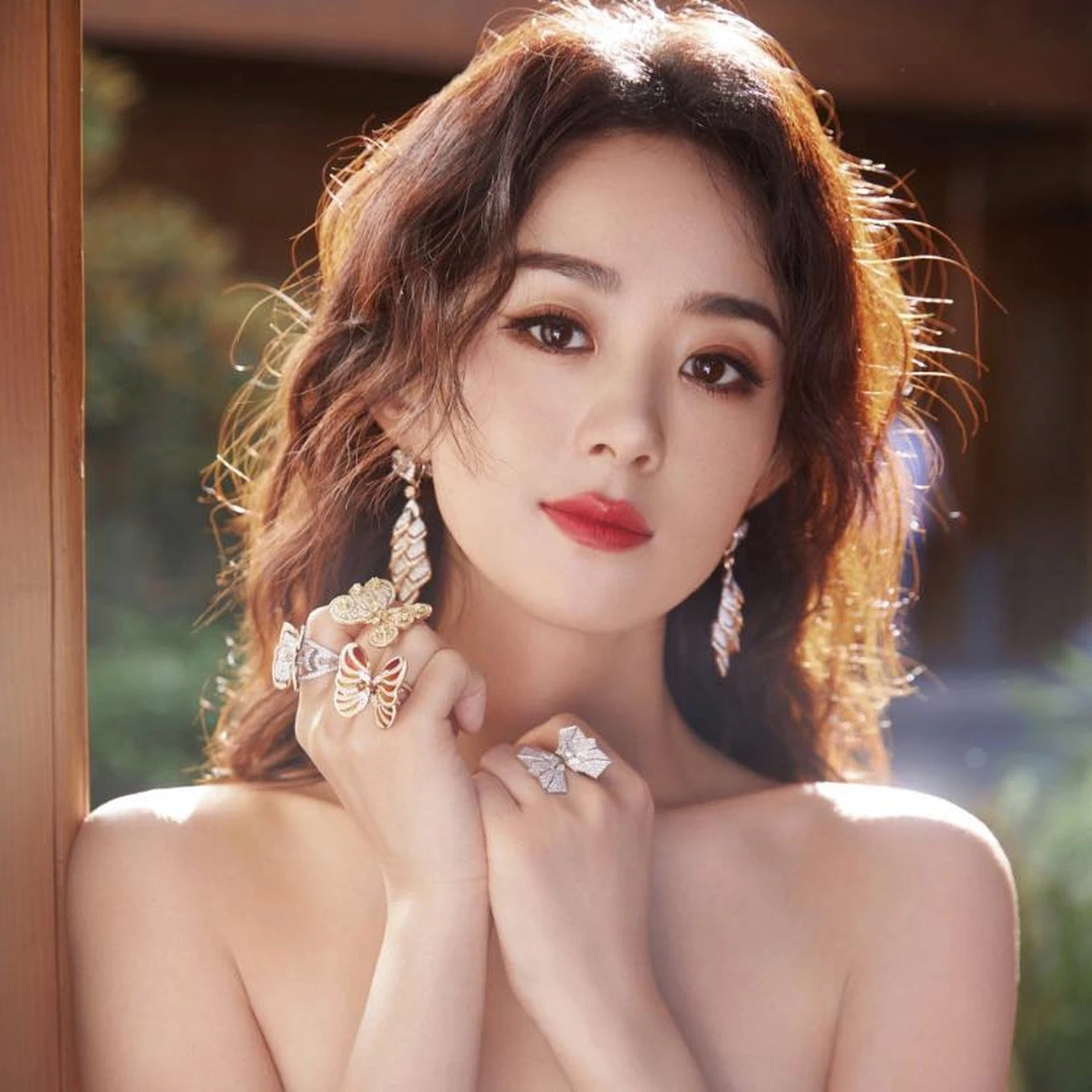 Triệu Lệ Dĩnh e ngại bản sao tươi như hoa, lộ động thái củng cố vị thế ở Cbiz? - Hình 7