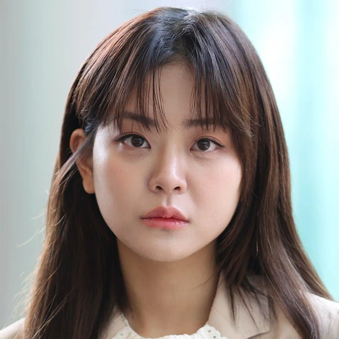 Chung SuBin 7 năm 3 vai chính, khóa môi Lee Hyeri, có đời tư đầy bất ngờ - Hình 11