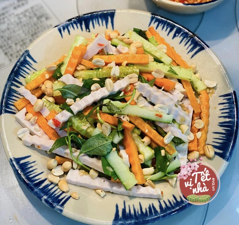 Sắp hết Tết, tủ lạnh còn giò lụa đem làm món chua chua ngọt ngọt thế này đảm bảo hết sạch lại cực ngon - Hình 7