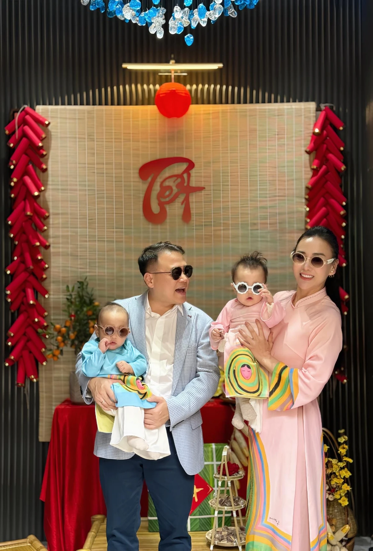 Sơn Tùng M-TP, Đỗ Mỹ Linh, Trấn Thành diện áo dài đón Tết Ất Tỵ - Hình 8