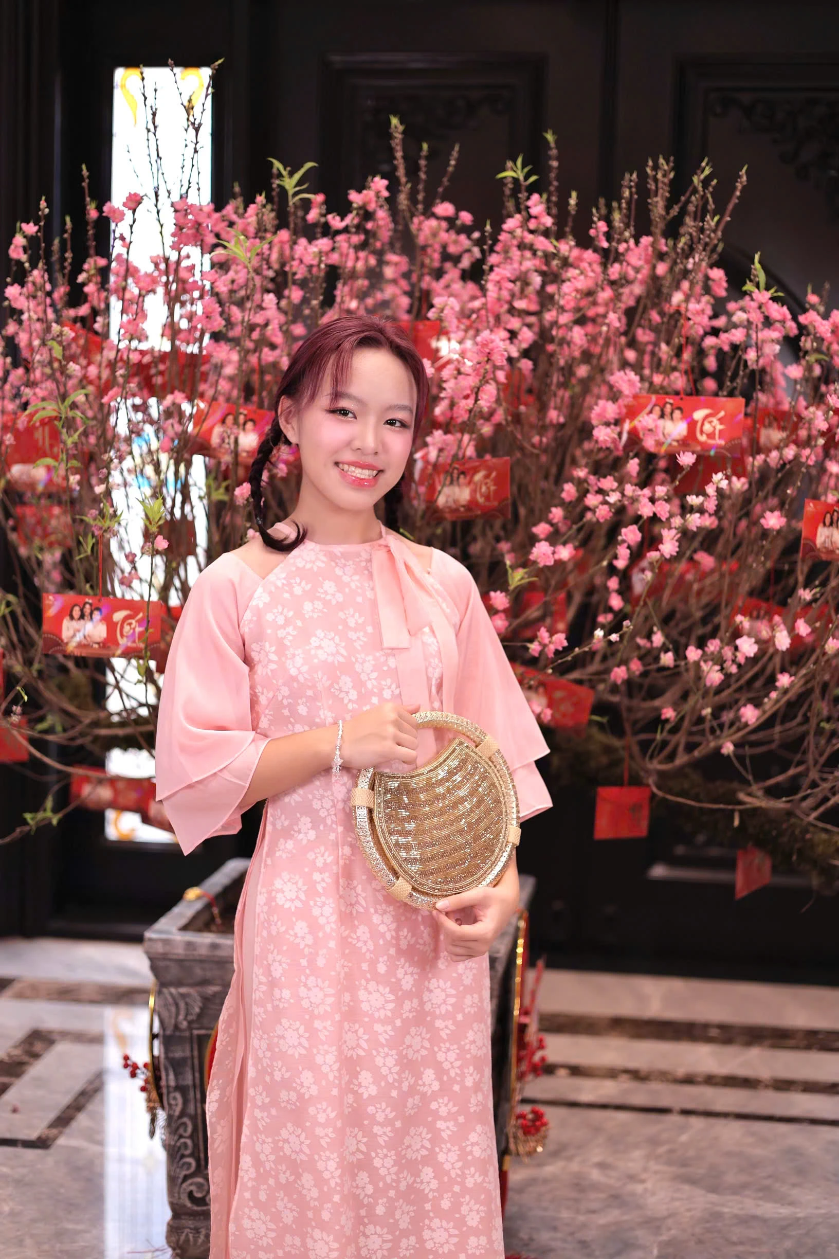 Vợ chồng Việt Hương - Hoài Phương đón tết trong căn biệt thự khủng - Hình 3