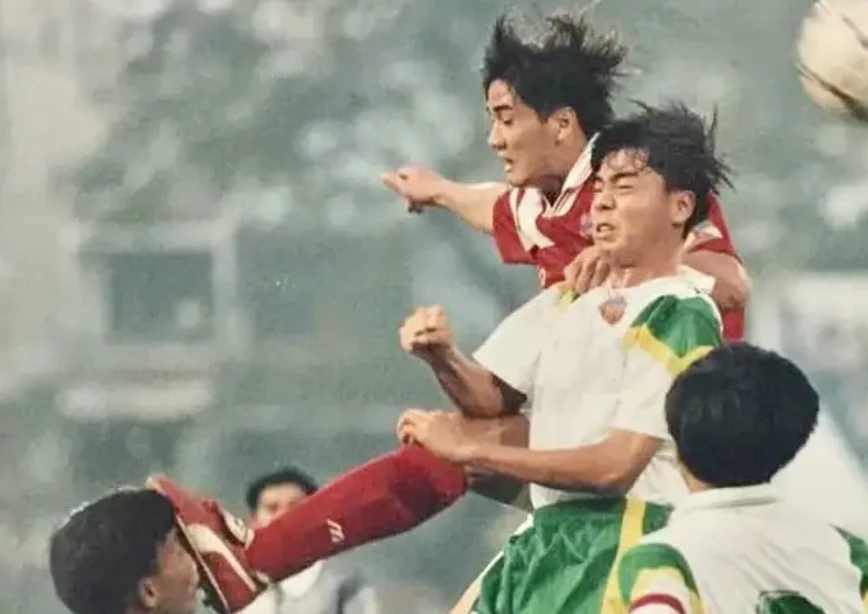 Nguyễn Mạnh Dũng: Cựu trung vệ ĐT Việt Nam, tài năng nhưng bị nói cái tôi lớn - Hình 7
