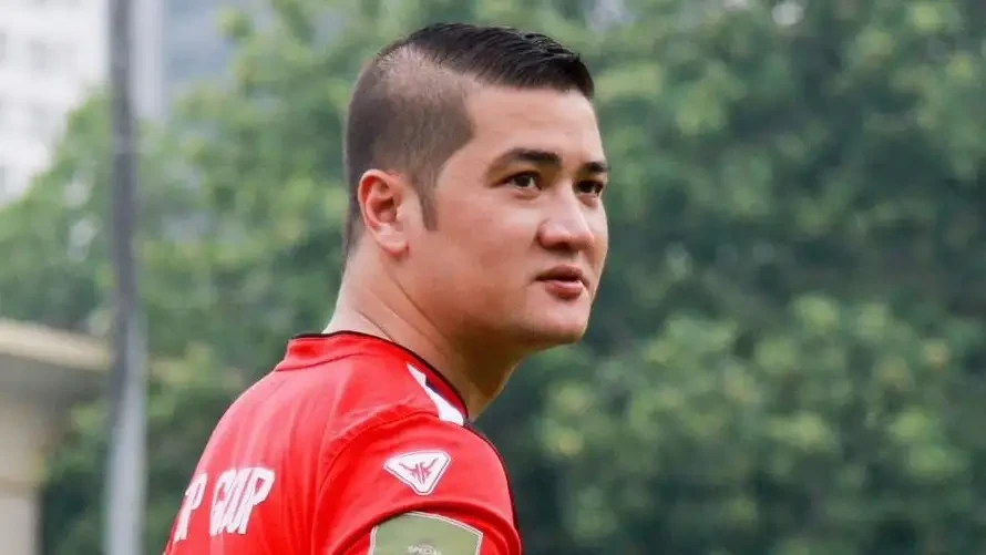 Nguyễn Mạnh Dũng: Cựu trung vệ ĐT Việt Nam, tài năng nhưng bị nói cái tôi lớn - Hình 4