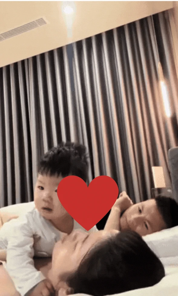 Quang Hải nhìn vợ bằng ánh mắt chưa từng thấy, vì nàng WAG đã làm 2 điều này - Hình 2