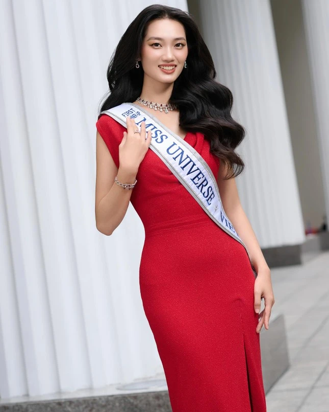 Á hậu Quỳnh Anh rộ tin kế vị Kỳ Duyên thi Miss Universe, loạt bất cập bị đào bới - Hình 3