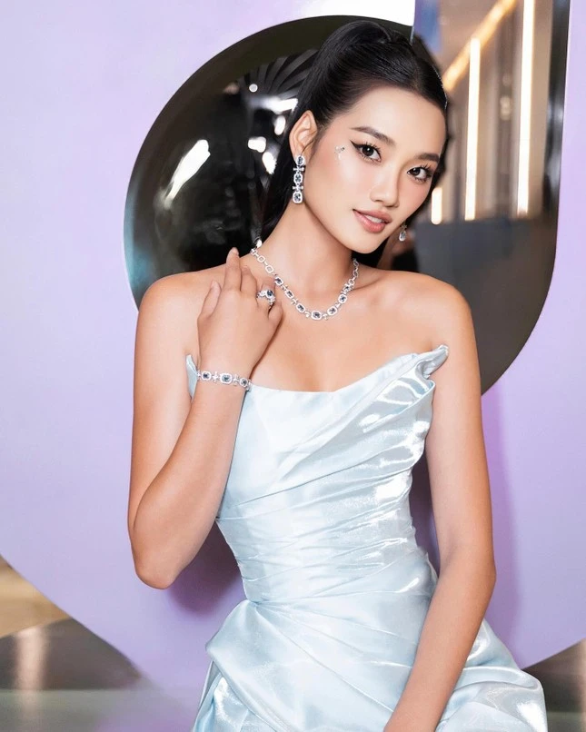 Á hậu Quỳnh Anh rộ tin kế vị Kỳ Duyên thi Miss Universe, loạt bất cập bị đào bới - Hình 4