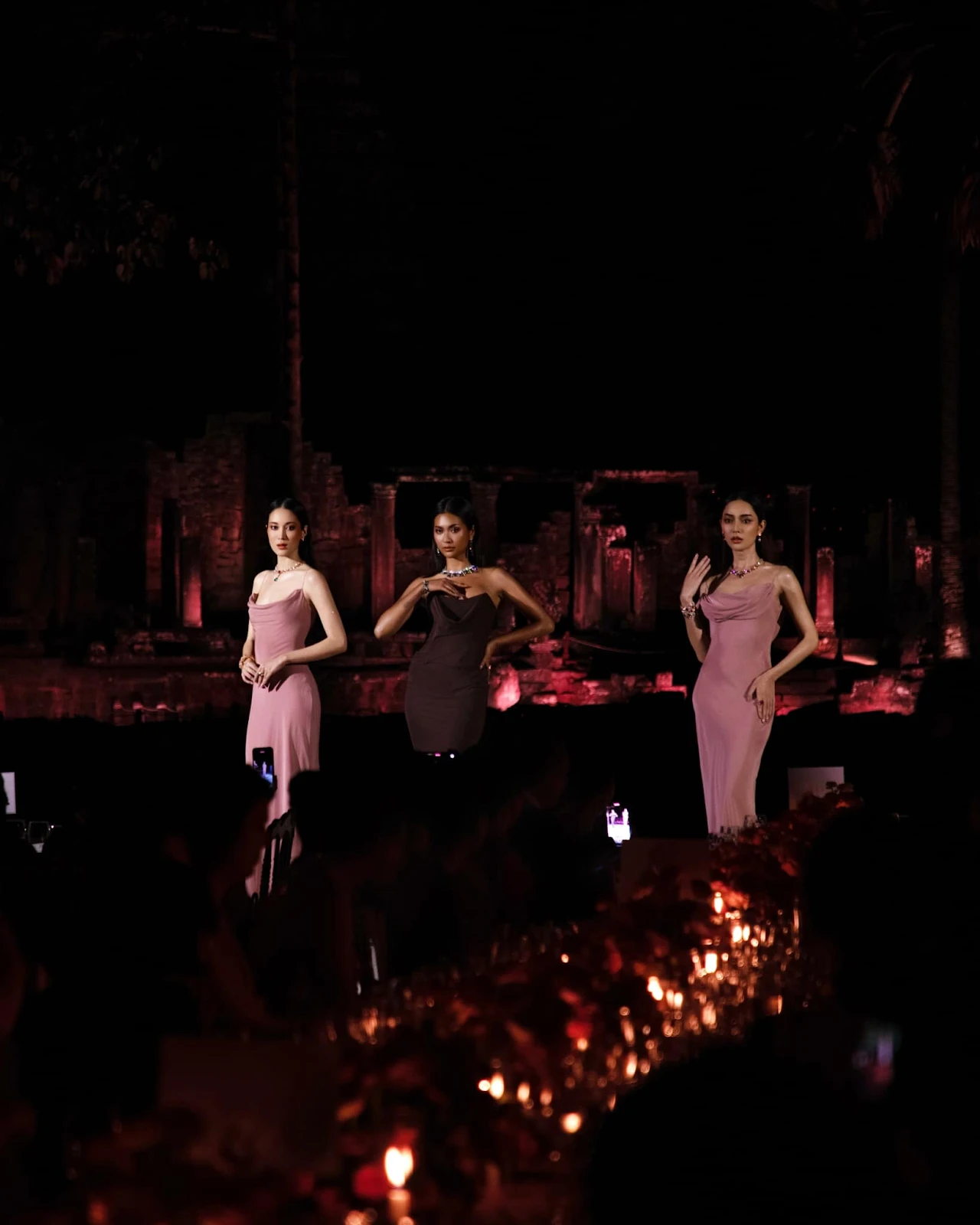 Miss Cosmo 2024 sang Siem Reap diễn vedette, show đẳng cấp nhất ở Campuchia - Hình 8