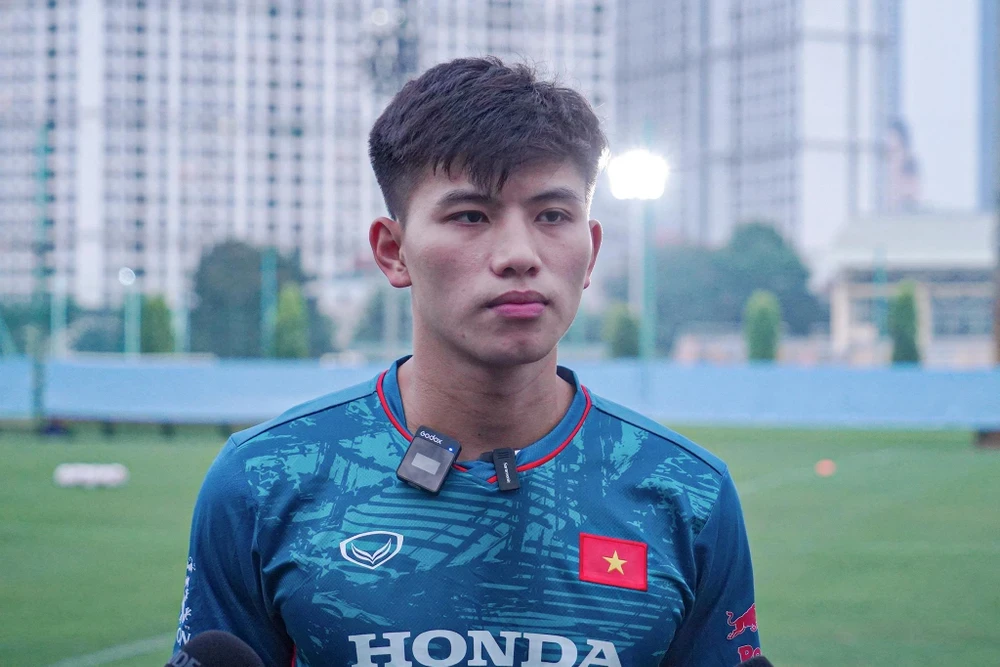 Nguyễn Thanh Bình: Cầu thủ 2k ĐT quốc gia, từng gây bão khi phá lưới Nhật Bản - Hình 3