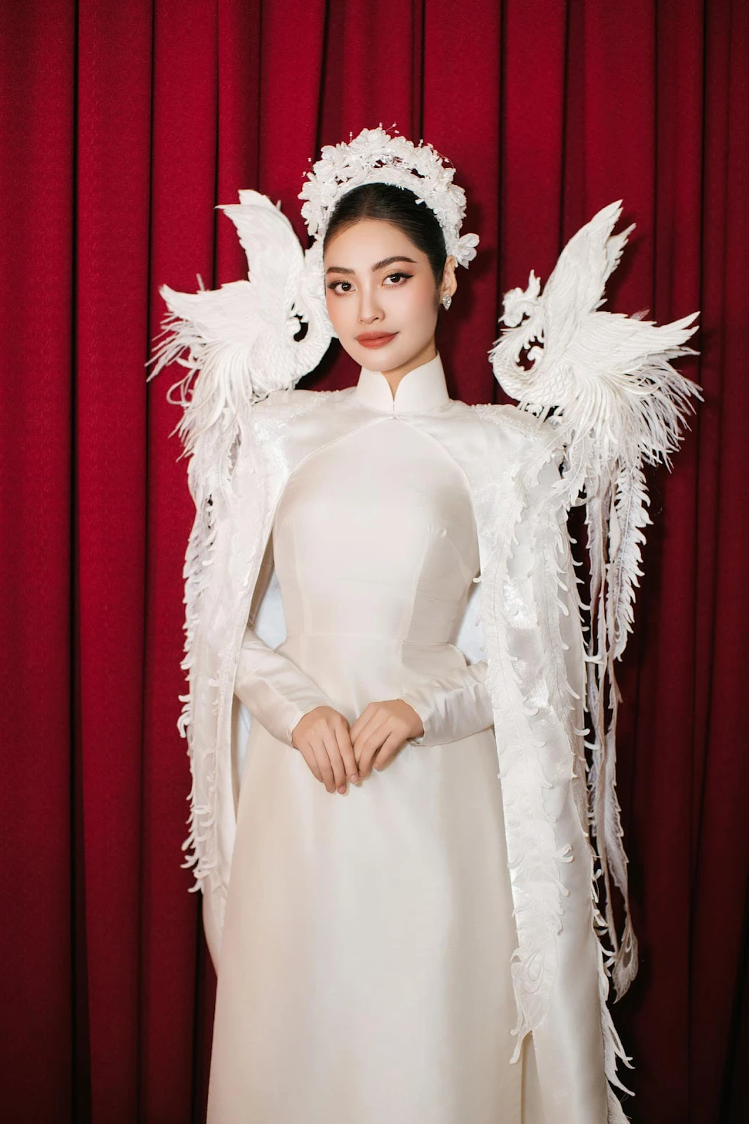 Nông Thúy Hằng: Mỹ nhân Tày gác danh hiệu hoa hậu, thi tiếp Miss Cosmo Vietnam - Hình 1