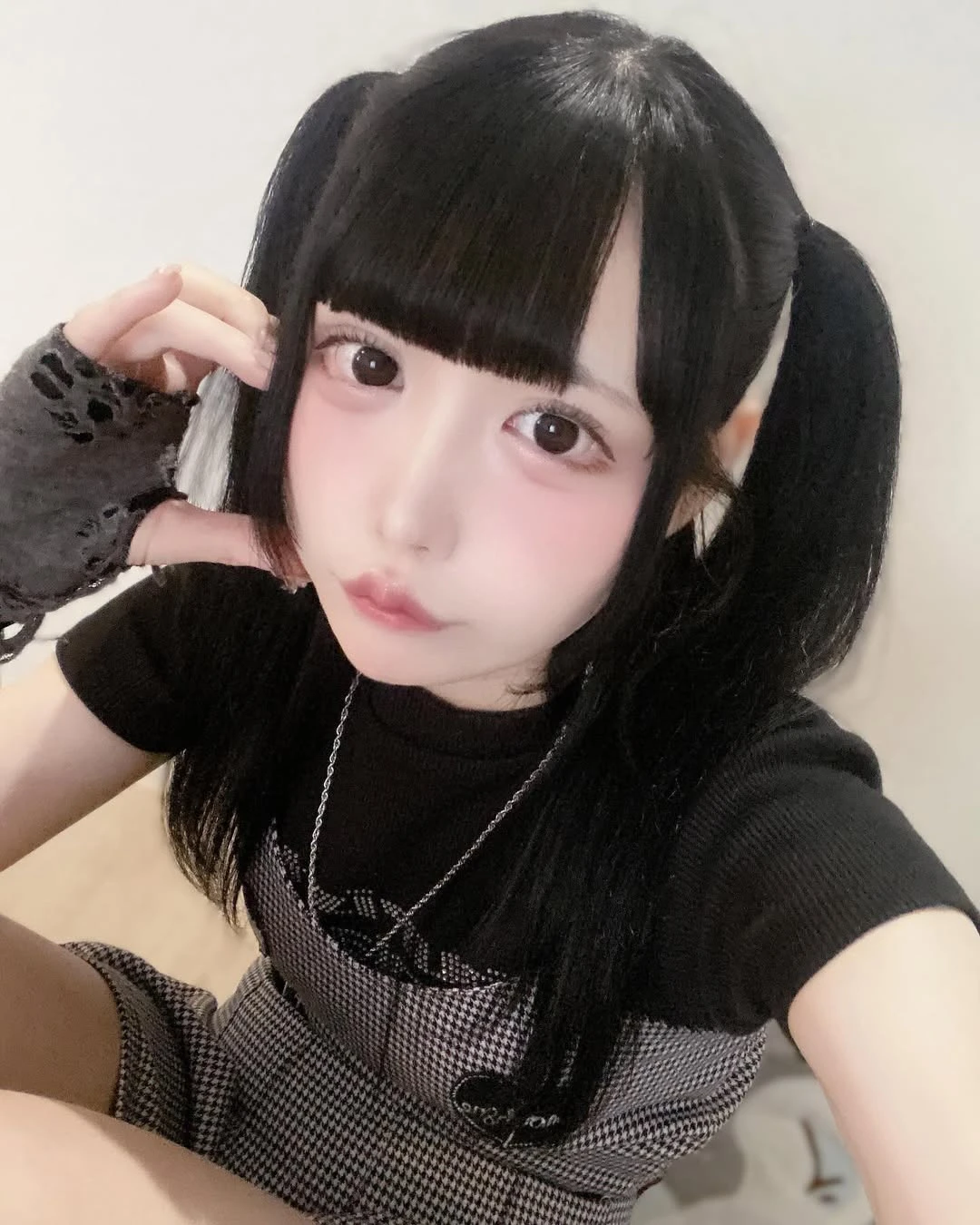 Idol 20 tuổi đột ngột qua đời sau ca phẫu thuật, bài đăng cuối cùng gây xót xa - Hình 1