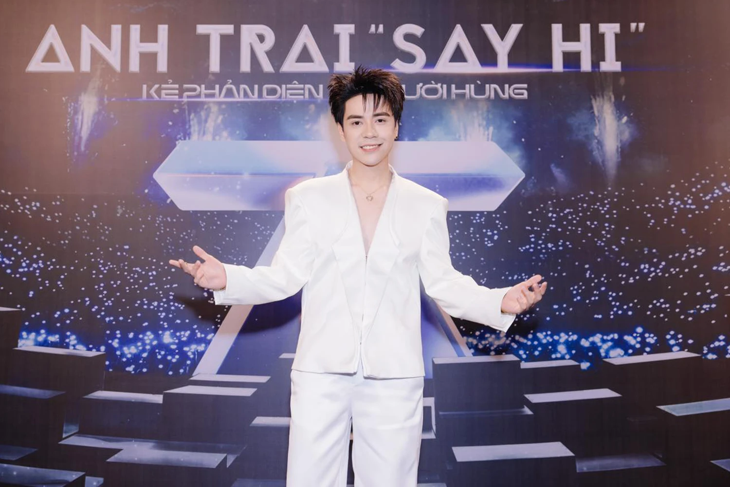 Quang Hùng rưng rưng, HIEUTHUHAI lộ nỗi sợ sau khi chiếu phim Anh trai say hi - Hình 5