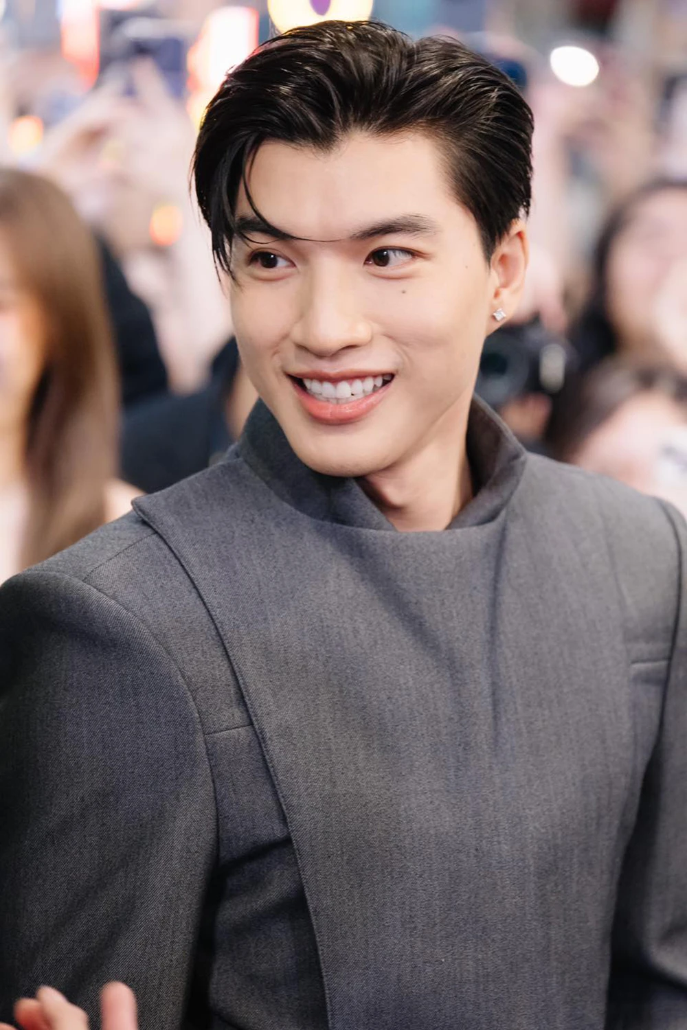 Quang Hùng rưng rưng, HIEUTHUHAI lộ nỗi sợ sau khi chiếu phim Anh trai say hi - Hình 4