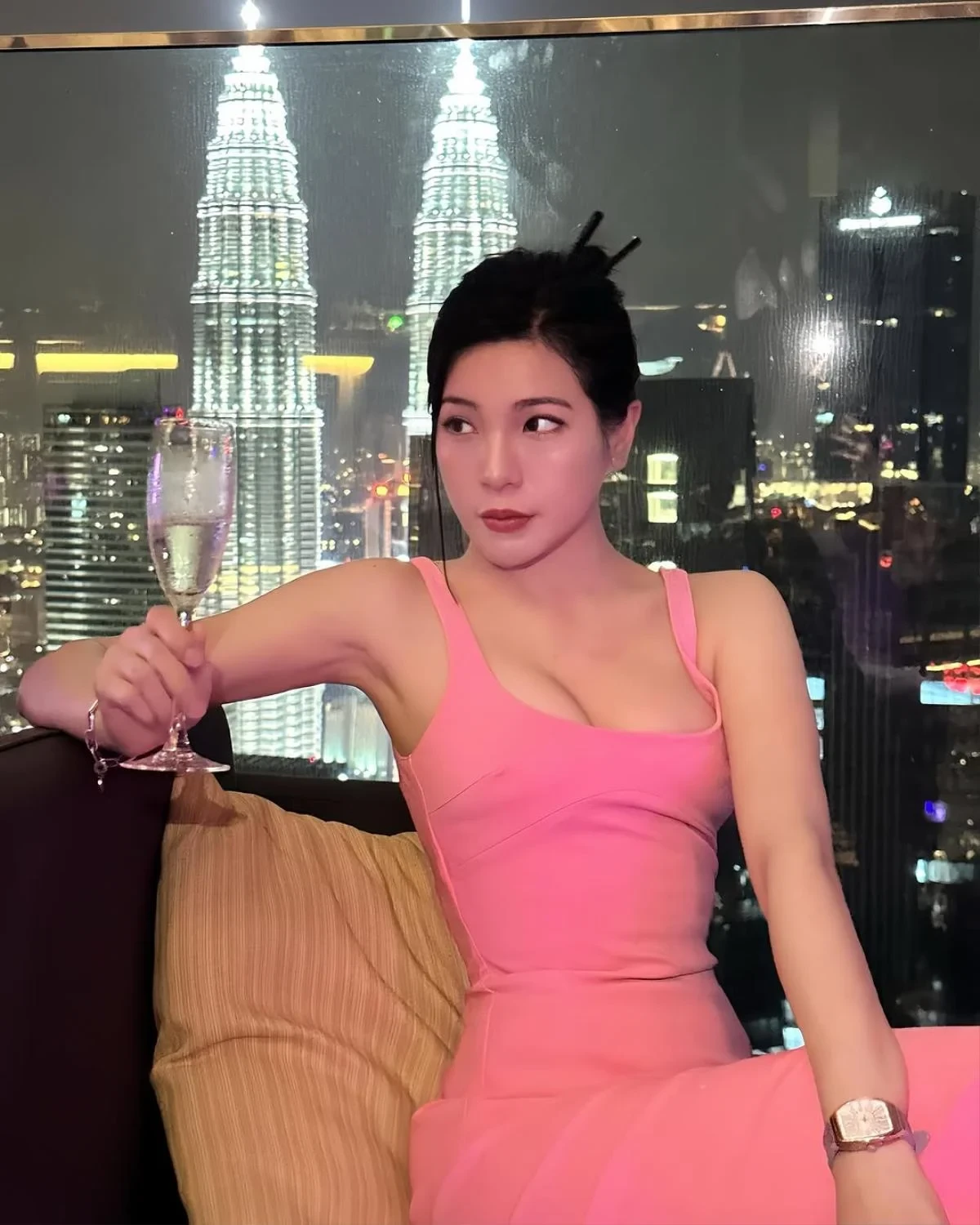 Nữ DJ vừa hạ cánh xuống Thái Lan đã bay mất 230 triệu, nghiêm trọng suýt mù mắt - Hình 2