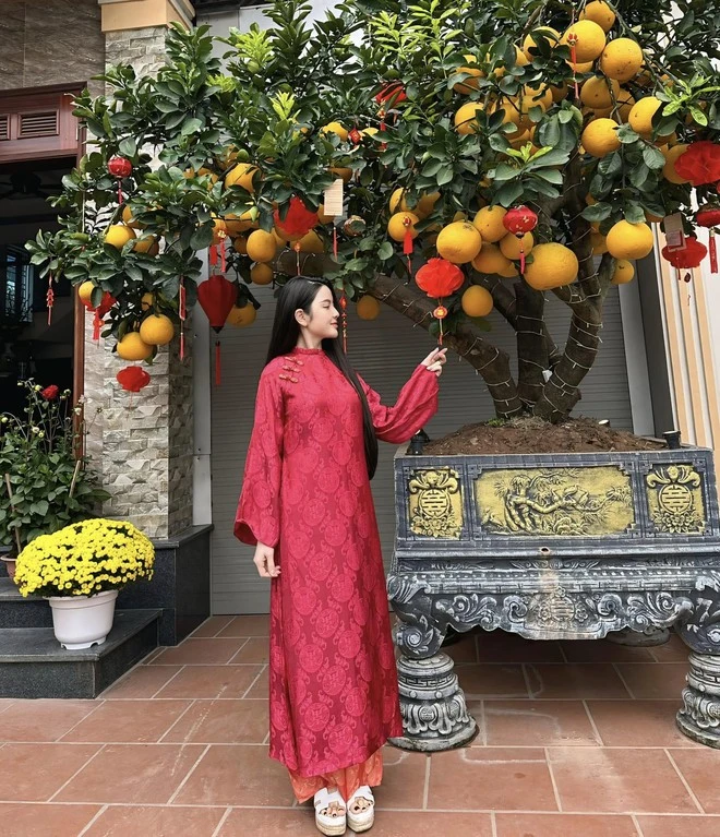 Vợ Quang Hải nịnh mẹ chồng đầu năm, nói 1 câu mát lòng, được khen khéo nói - Hình 8