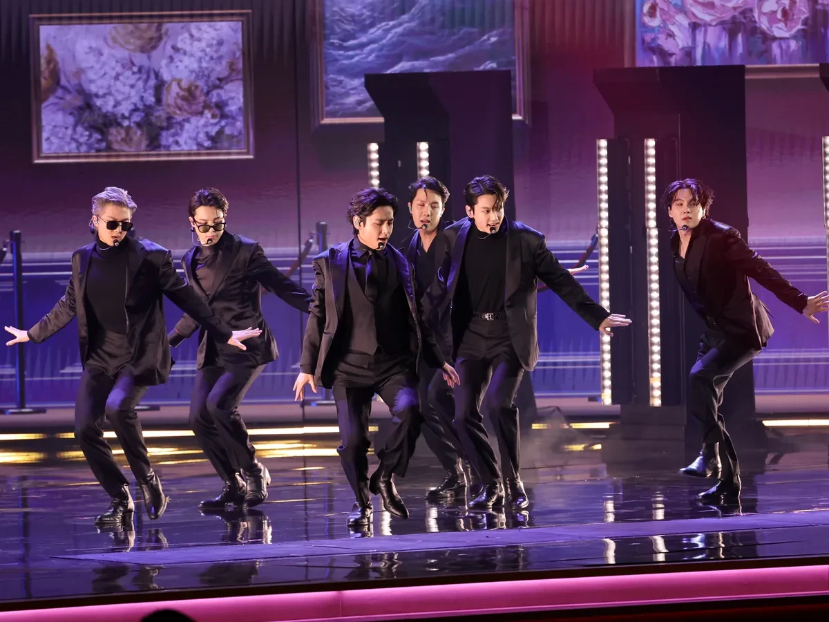 Grammy 2025: 1 minh tinh diện thiết kế Việt nhận giải, Kpop bị xoá sổ? - Hình 7
