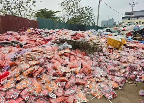 Xu hướng rác thải bánh kẹo ở La Phù: Làm ăn lời nhưng xả không ai dọn? - Hình 6