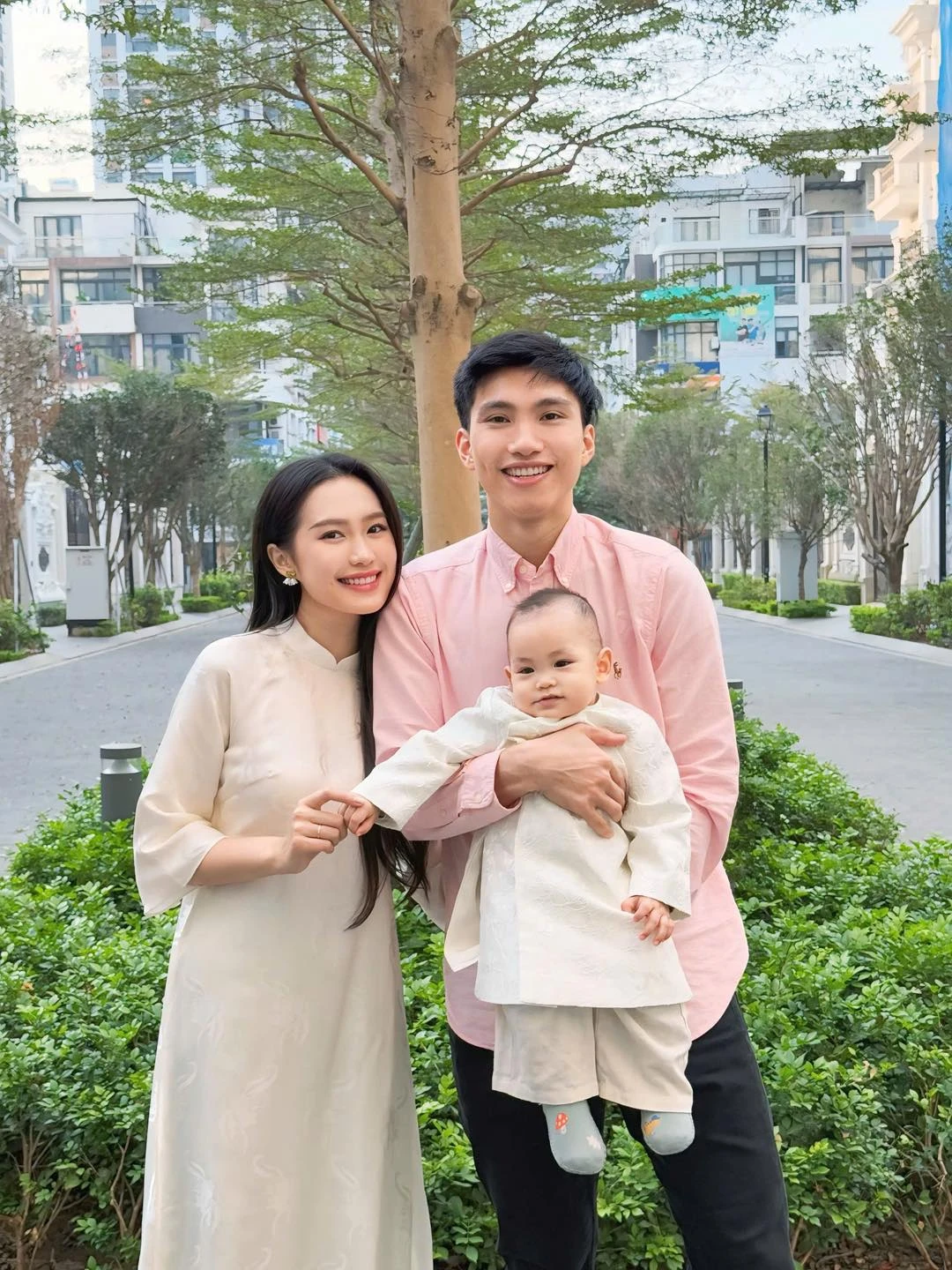 Bố vợ Đoàn Văn Hậu mất tích, Tết không xuất hiện, tình trạng đáng lo ngại? - Hình 3