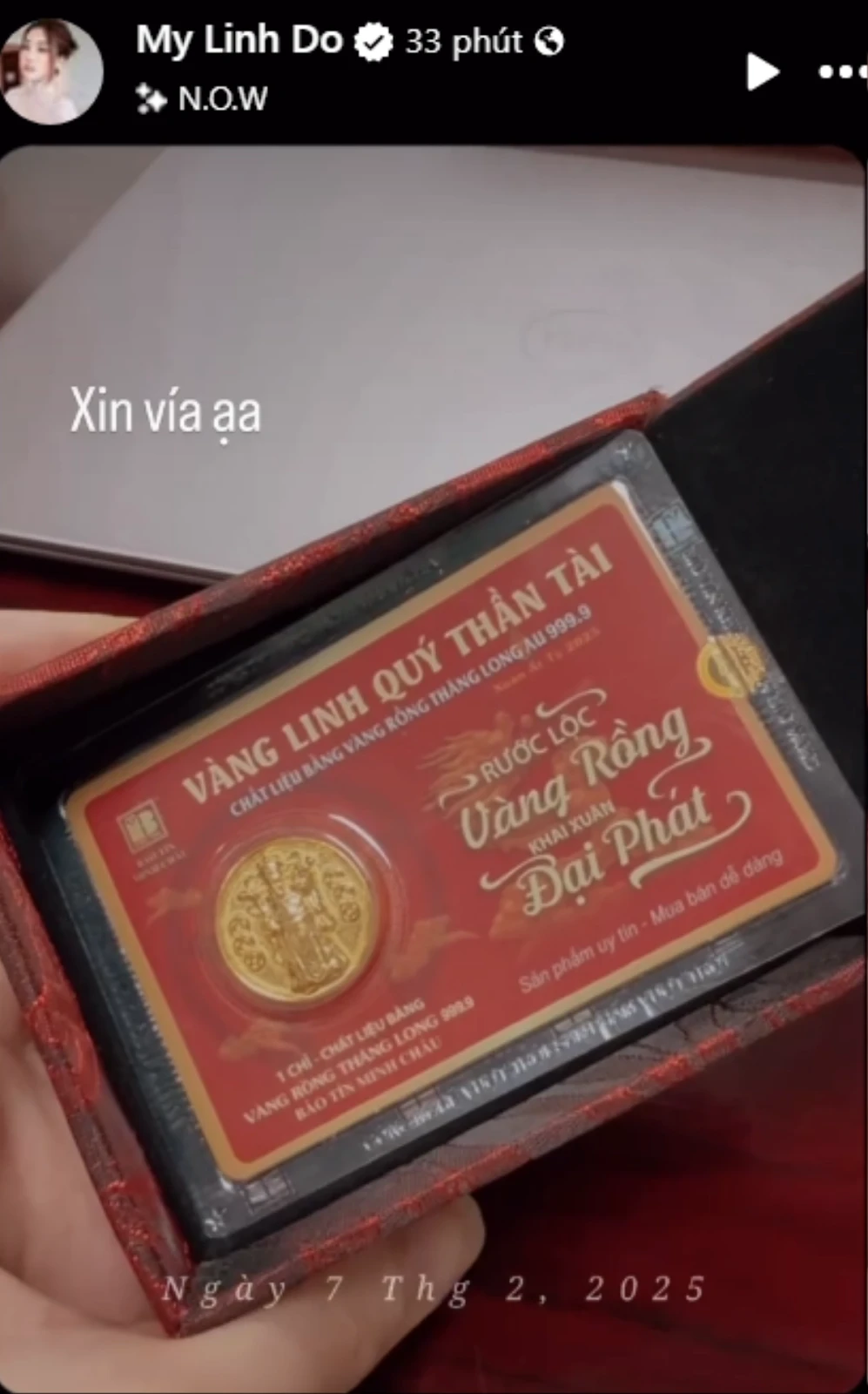 Mua vàng ngày vía Thần Tài: Giá tăng chóng mặt từng giờ, 1 hoa hậu cũng tham gia - Hình 3