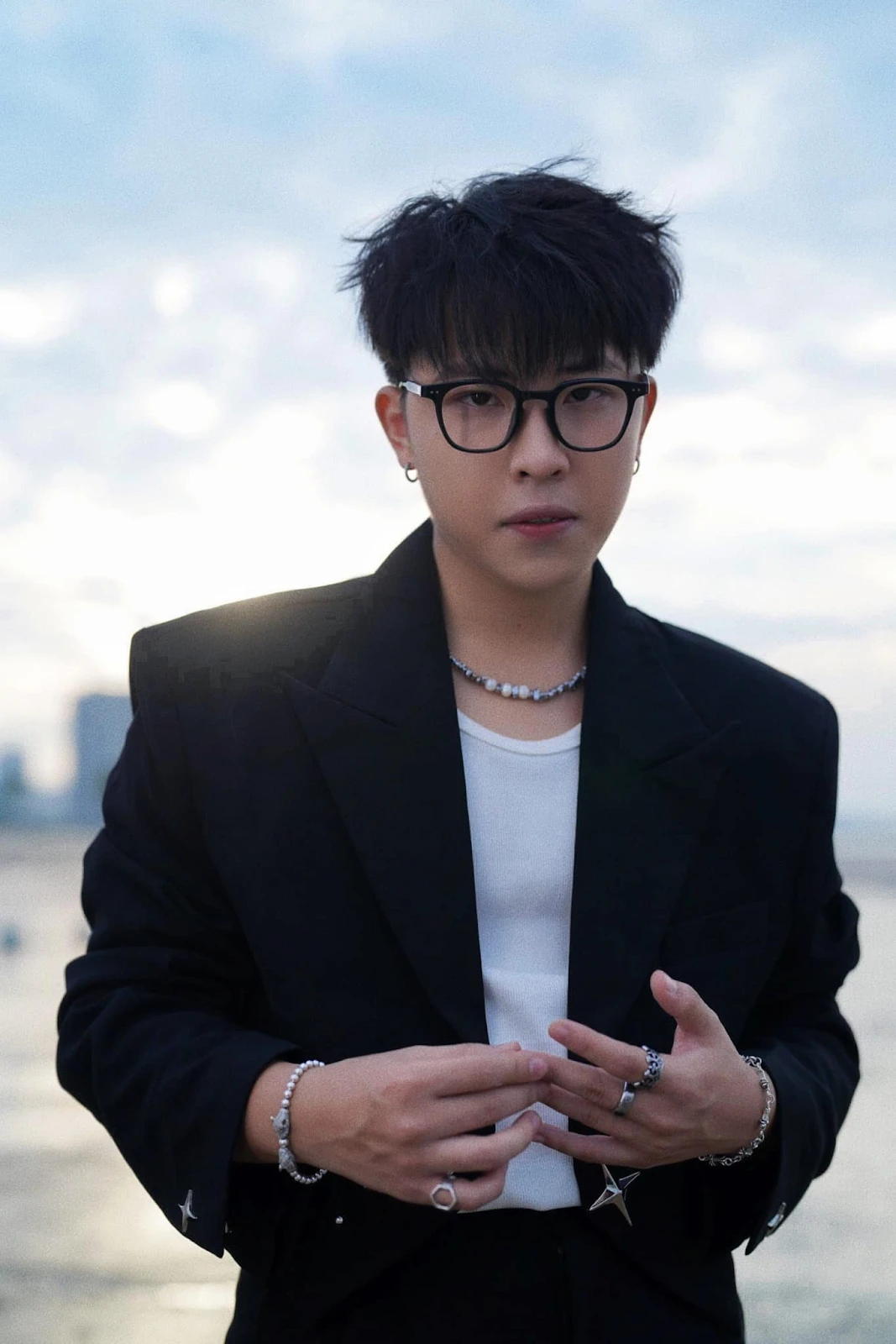 Kuun Đức Nam: Nam ca sĩ GenZ tuổi trẻ tài cao, sở hữu loạt hit triệu view - Hình 8
