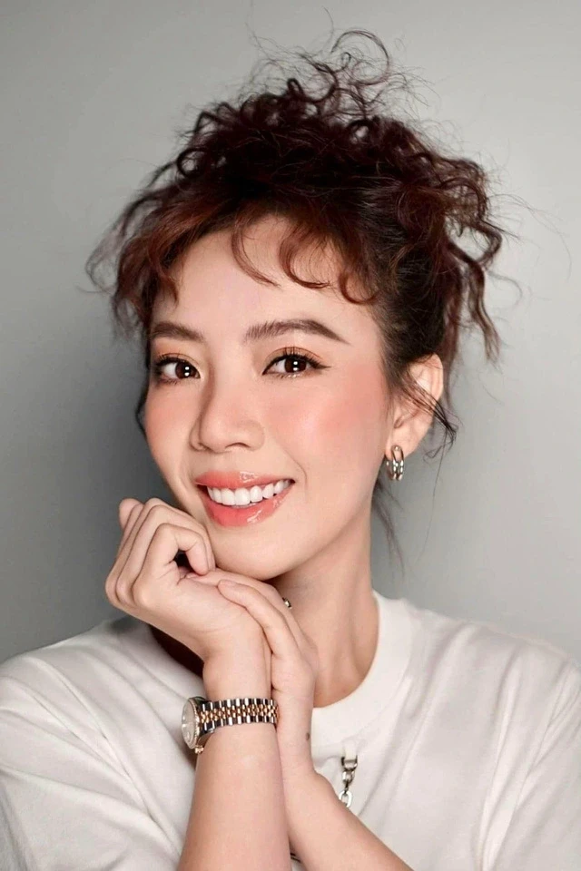 Thu Trang: Nữ đạo diễn hiếm hoi có phim doanh thu trăm tỷ, vượt cả Trấn Thành - Hình 2