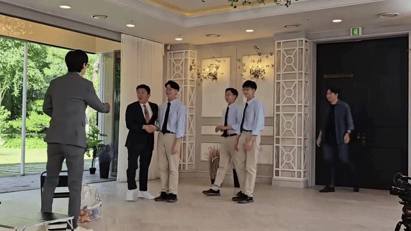 Chiều cao gây sốc hiện tại của bộ 3 em bé quốc dân Daehan - Minguk - Manse ở tuổi 13 - Hình 2