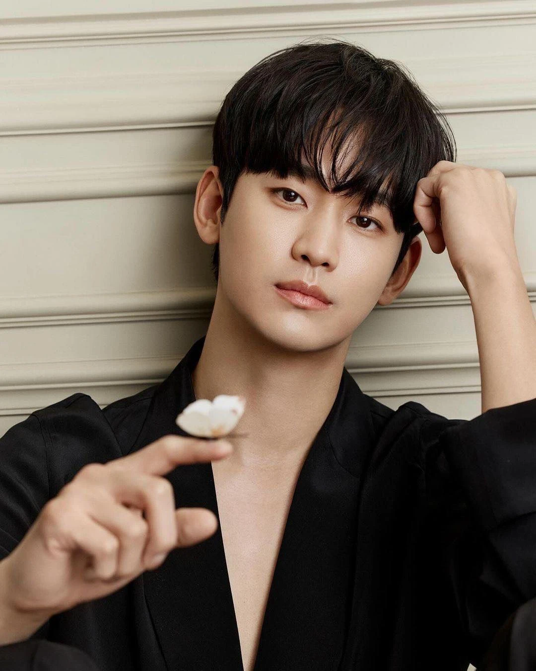 Báo Trung: Kim Soo Hyun tổ chức họp báo! - Hình 2