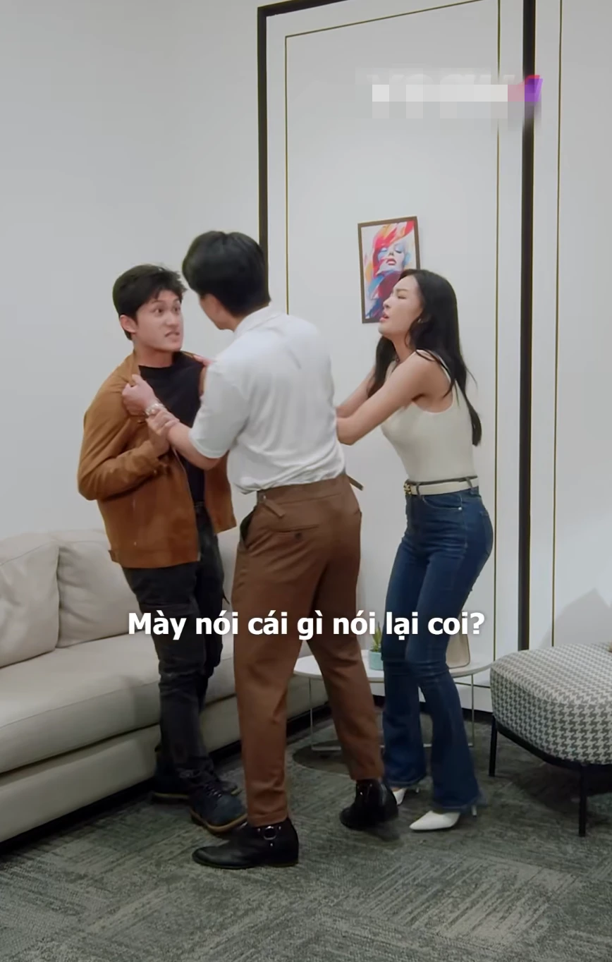 Phim 18 hot nhất lúc này: Tình tiết cay độc đến xót xa cho nữ chính - Hình 6