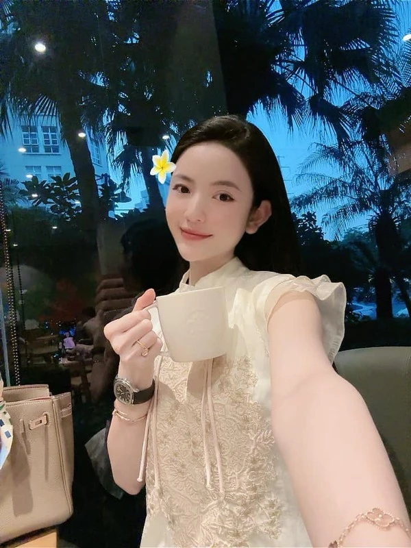 Vợ Quang Hải làm điều khó hiểu giữa ồn ào PR lố, vạ lây vợ Đức Chinh và 1 người - Hình 5