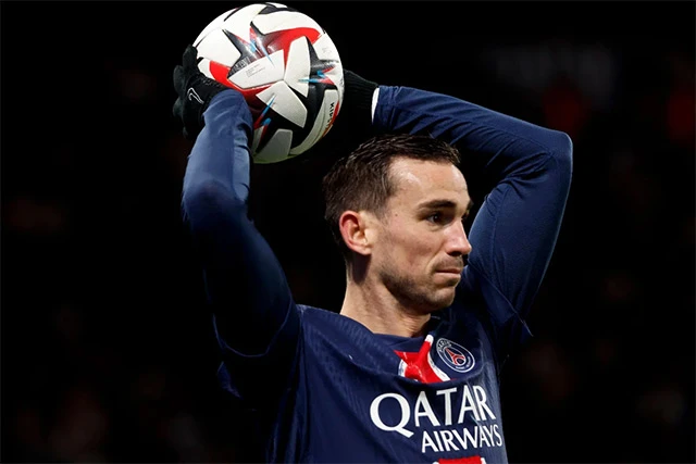 Giúp PSG hạ Marseille, Fabian Ruiz san bằng kỷ lục của Marquinhos - Hình 2
