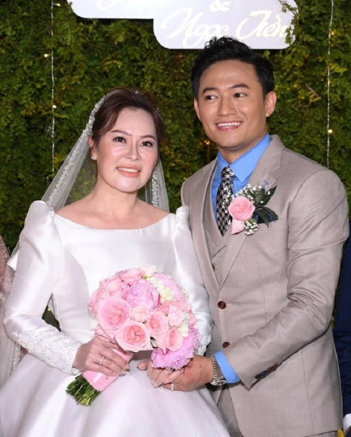 Mẹ Quý Bình kể điều lạ về con dâu, lộ mối quan hệ, bất ngờ nhắc 1 người đã khuất - Hình 4