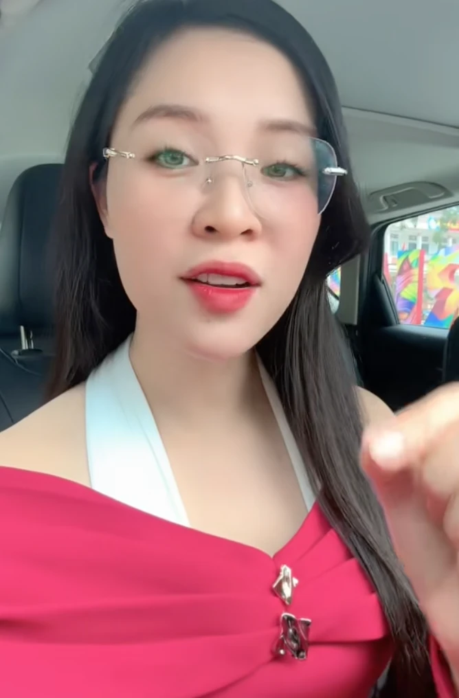 Đỗ Thu Thủy (Cô Thuỷ MC): Nữ giáo viên làm tiktoker, ăn nói duyên dáng được khen - Hình 5
