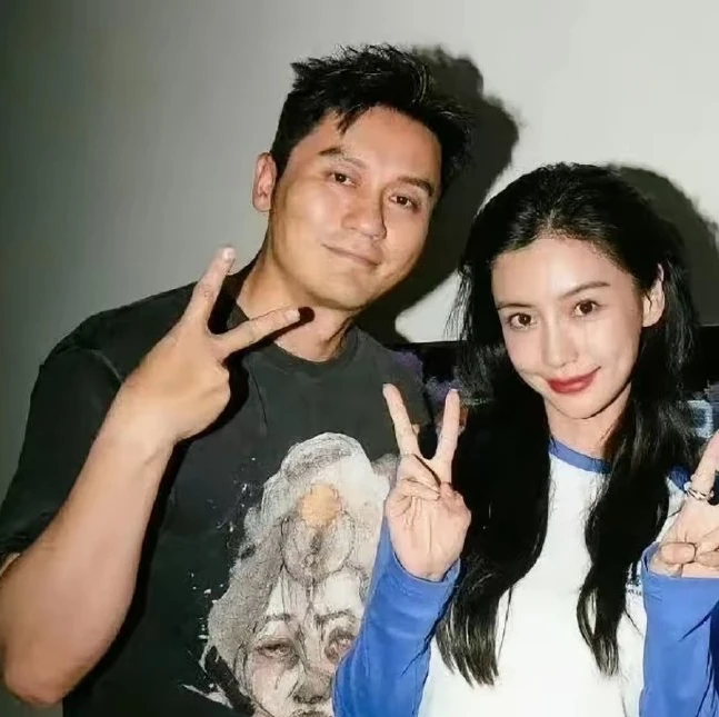 Huỳnh Hiểu Minh đón con gái, Angelababy liền yêu Lý Thần chọc tức chồng cũ - Hình 2