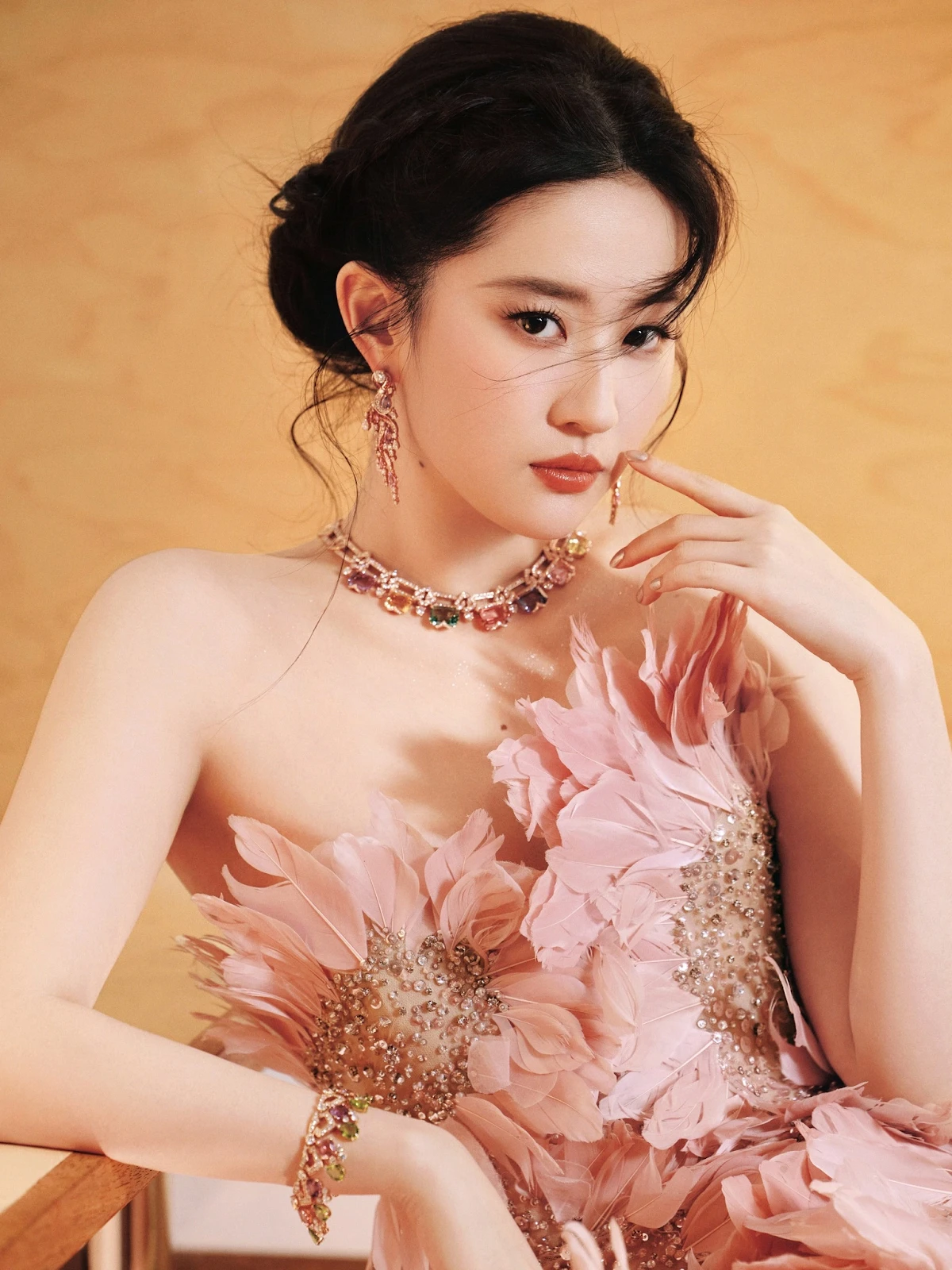 Lưu Diệc Phi công khai làm 1 việc với ông trùm hơn 18 tuổi, nghi lên xe hoa? - Hình 6
