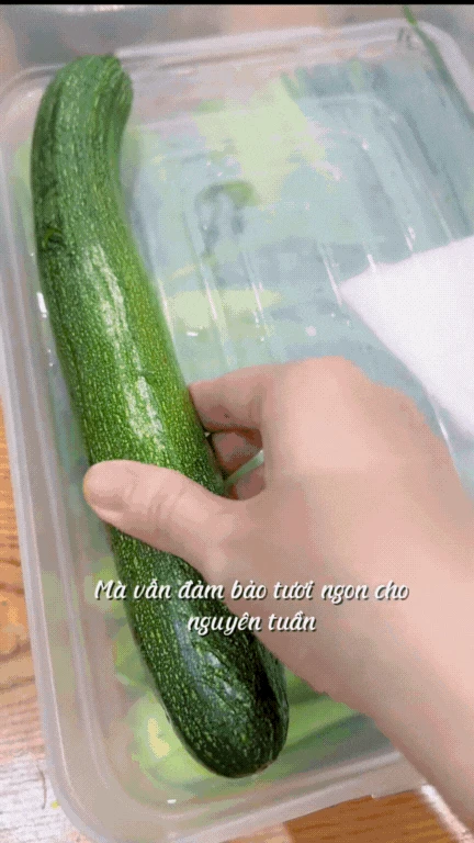 Mẹ đảm ở TP HCM chia sẻ cách bảo quản rau củ cả tuần trong tủ lạnh vẫn tươi roi rói, mang cả chợ về nhà vẫn vô tư! - Hình 9