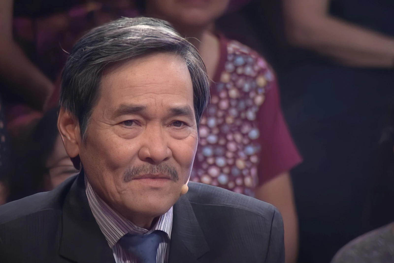 Minh Hoàng Mùi ngò gai: Mổ ung thư, bác sĩ trả về, giờ sống ở xứ người - Hình 4