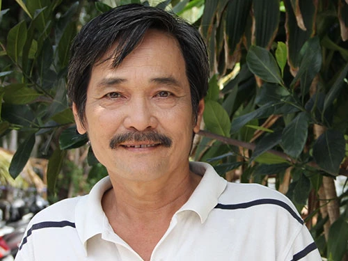 Minh Hoàng Mùi ngò gai: Mổ ung thư, bác sĩ trả về, giờ sống ở xứ người - Hình 1