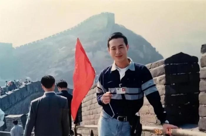 Trương Tụng Văn: Nam diễn viên thẳng tay vứt thư fan tặng, thái độ thượng đẳng - Hình 5